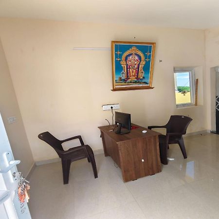 Arumugam Residency Ac Tiruchchendur Exterior photo