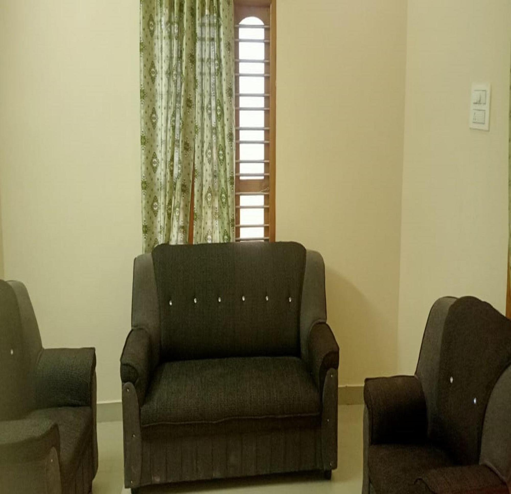 Arumugam Residency Ac Tiruchchendur Exterior photo