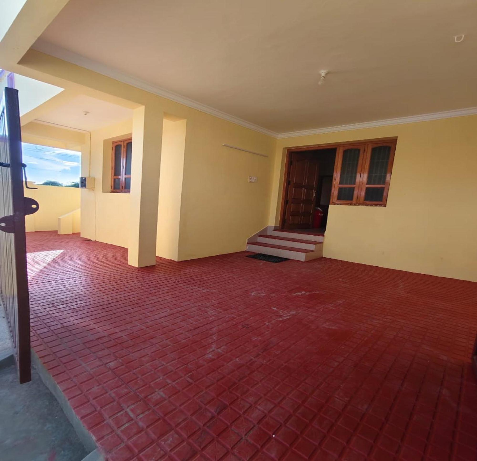 Arumugam Residency Ac Tiruchchendur Exterior photo